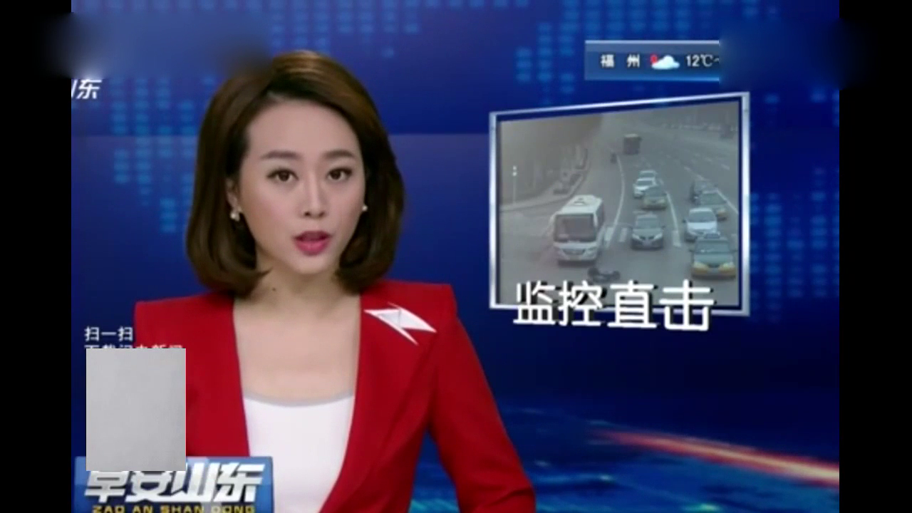 电动车过马路 车主惨遭碾压