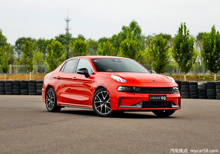 C位出道的全能轿跑 珠海激情试驾领克03