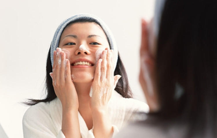 卸妆后还要用洗面奶吗?看完恍然大悟!