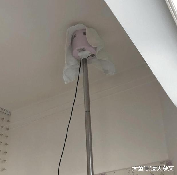 男子发现客厅地板震动, 原来是楼下装震楼器