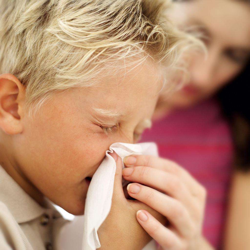 警惕!超过八成过敏性鼻炎竟由尘螨引发,家长千