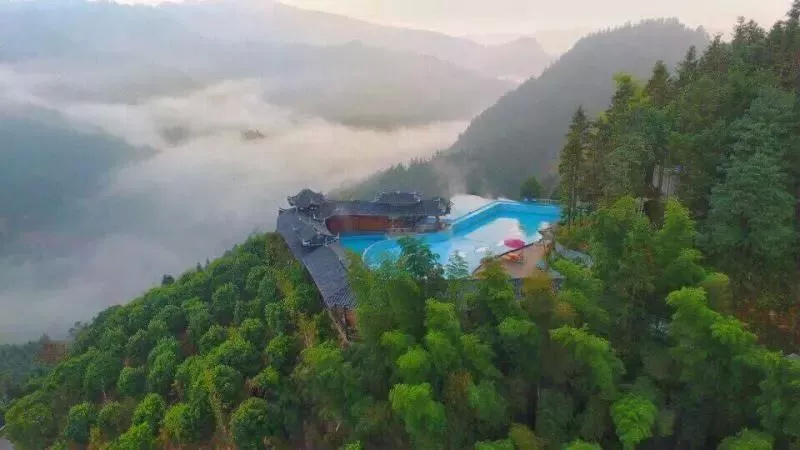 嗨游怀化·休闲2日游 | 枫香瑶寨+穿岩山+雁鹅界+茶马古道+ 溆浦思蒙丹