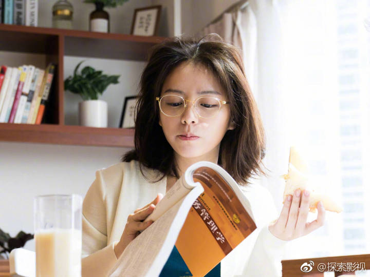 《西虹市首富》女主角宋芸桦果然是耐看型美女