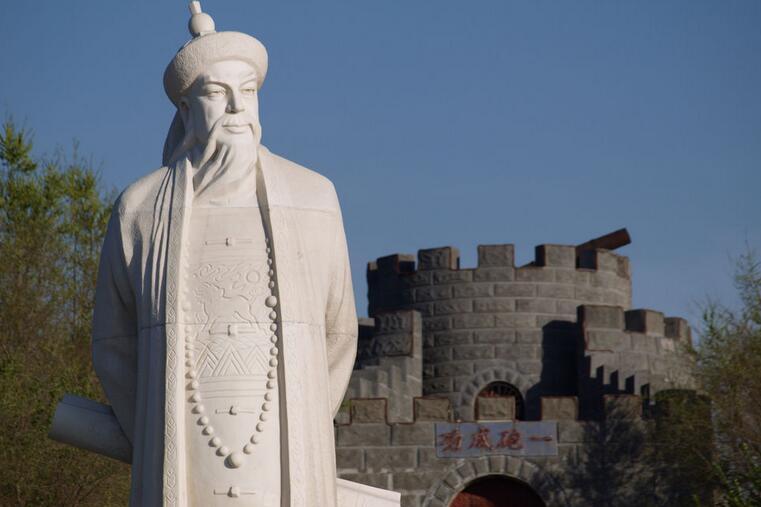 左宗棠给皇帝打报告 上司的尴尬地问:能不能先