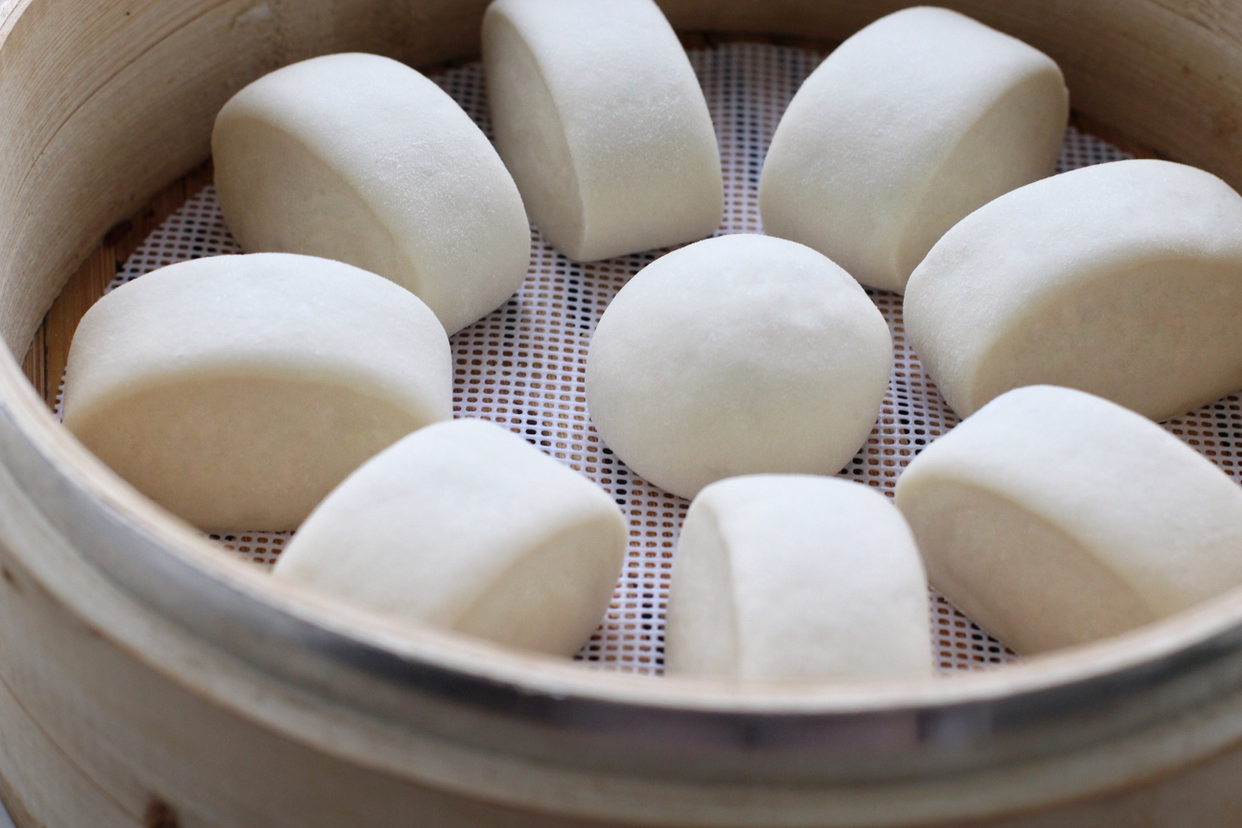 蒸馒头原来如此简单，揉一揉、切一切，十五分钟就出锅，又白又暄