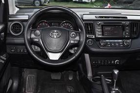 RAV4荣放2016款2.5L，手自一体 四驱，尊贵版！