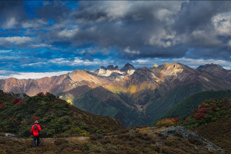稻城亚丁自驾游线路安排及费用说明