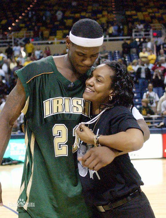 当年球探是怎么评价勒布朗.詹姆斯的?