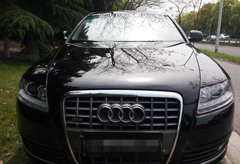 豪华奥迪轿车就是身份的象征, 成了老板座驾的最佳选择