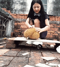 搞笑gif:表情画得这么传神,搞不好整个班级水准最高就