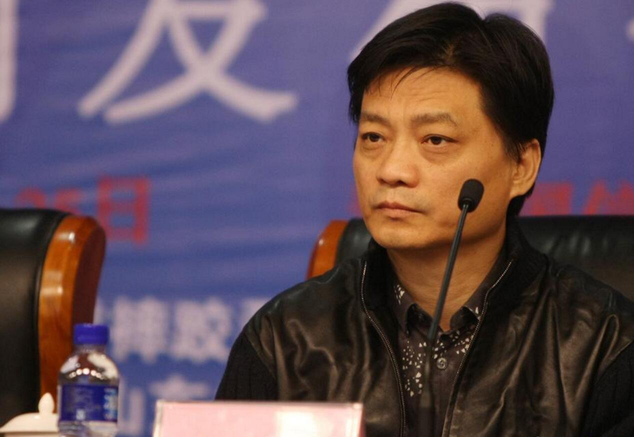 崔永元微博讲故事,就宝马龙哥发表看法,一张