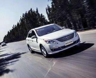 国产的家用版车型，售价只要6万，性价比很高的