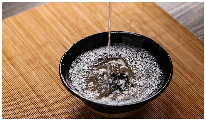 秒杀外国洋酒?中国白酒浓度堪比医用酒精,最高