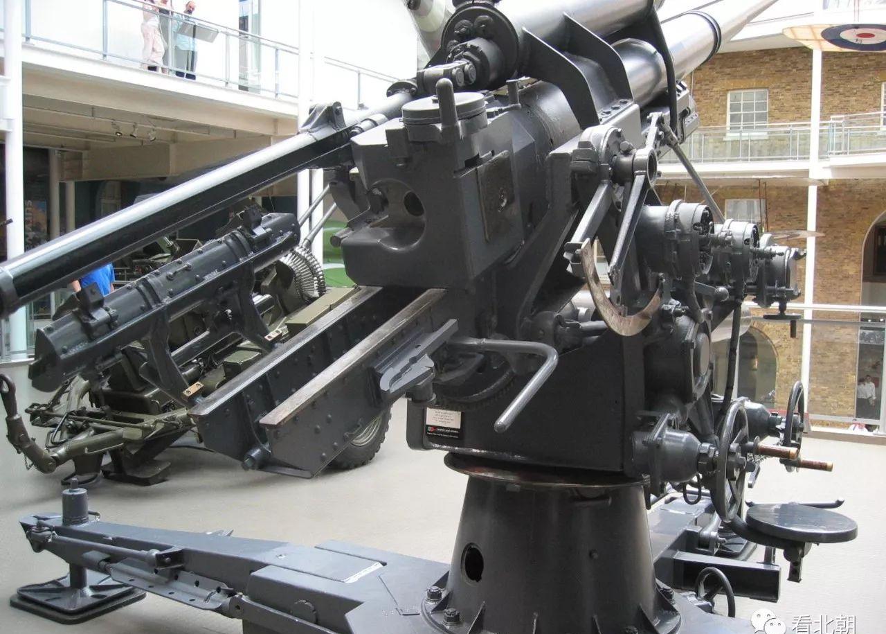 二战防空炮的高射速是咋实现的? 说说防空炮的