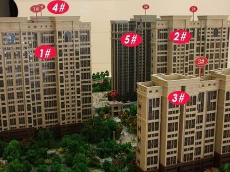 选房时，东户好还是西户好？听房友一分析，还好我家买对了