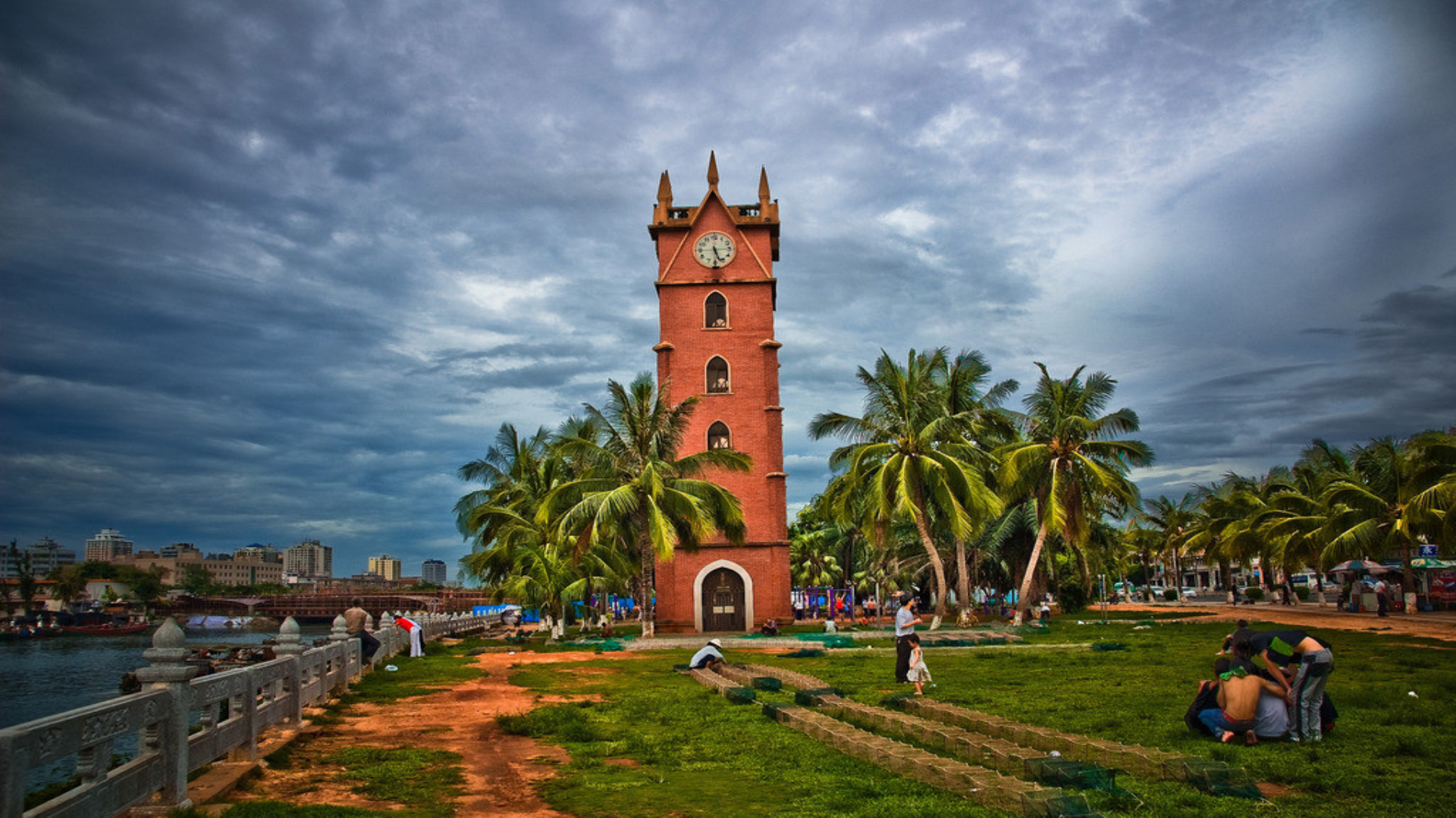 海南仅有1个城市,有望升为特大城市,三亚