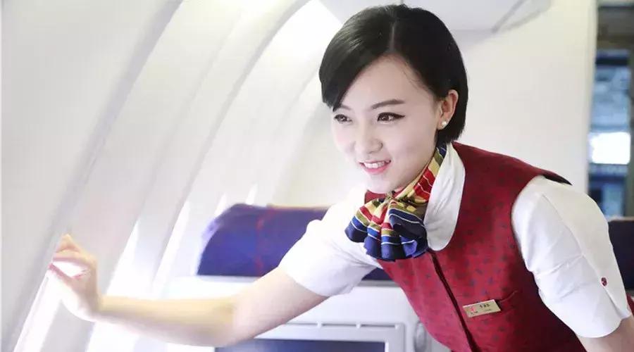 【空姐面试资料】中国国际航空客舱广播词(第