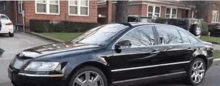 低调车主251万买顶配辉腾后被嘲笑怒改宾利!