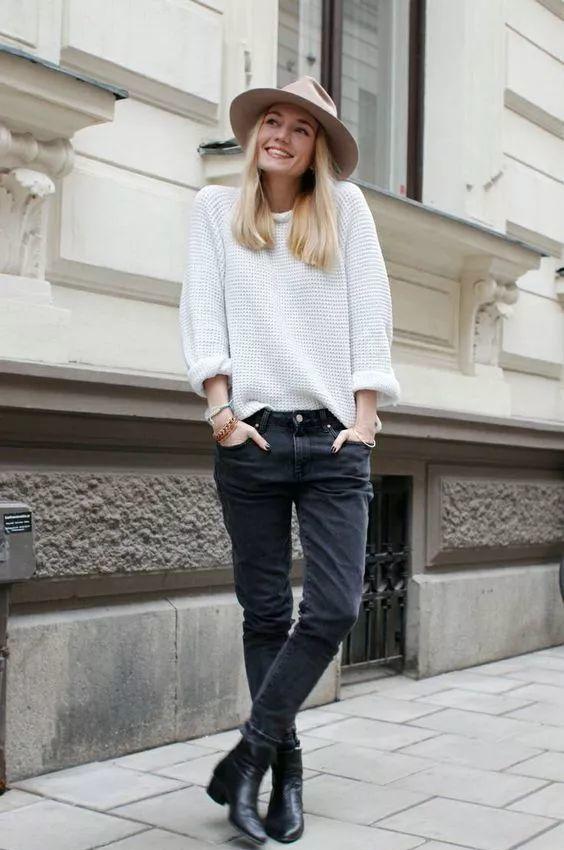 秋冬这两款靴子, 搭配牛仔半裙不要太好看!