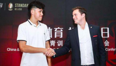 才登陆欧洲豪门,靠实力留洋成120年历史第1人