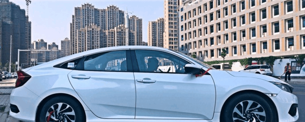 加价提的思域真心不错, 与凌渡飙车, 直接秒杀