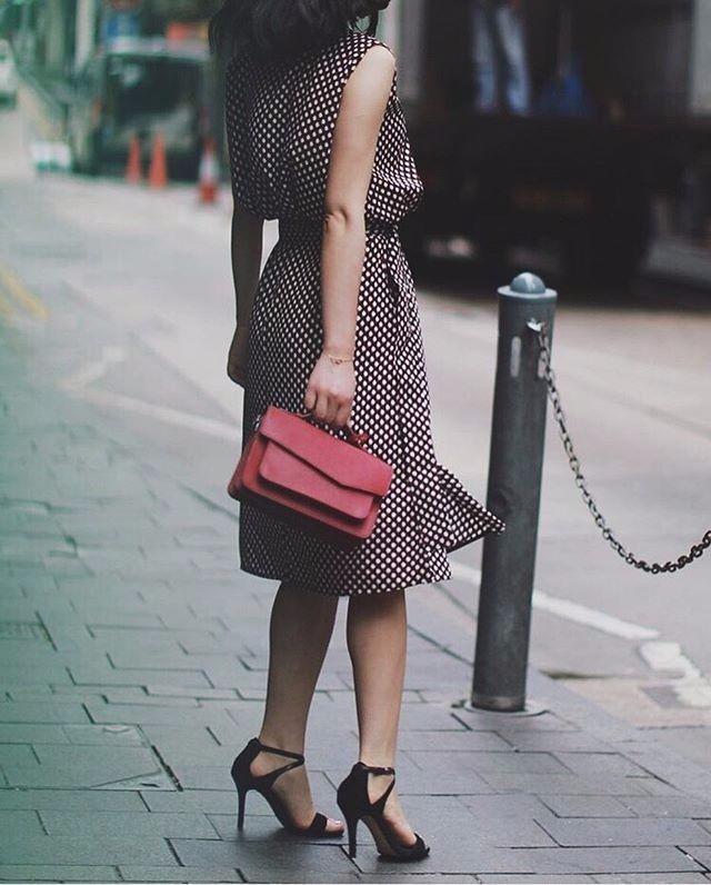 Botkier:一出来就卖断货的轻奢小众包包品牌到