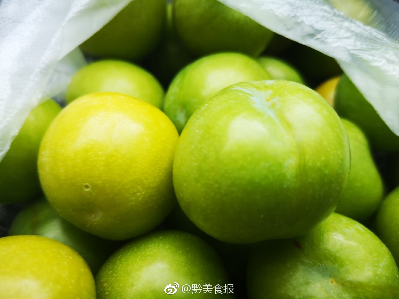 你在贵阳的街头看到这个绿色的东西没,你们怎么叫