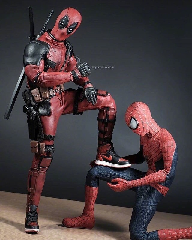 死侍和小蜘蛛是有爱的CP哈哈哈,突然很想看