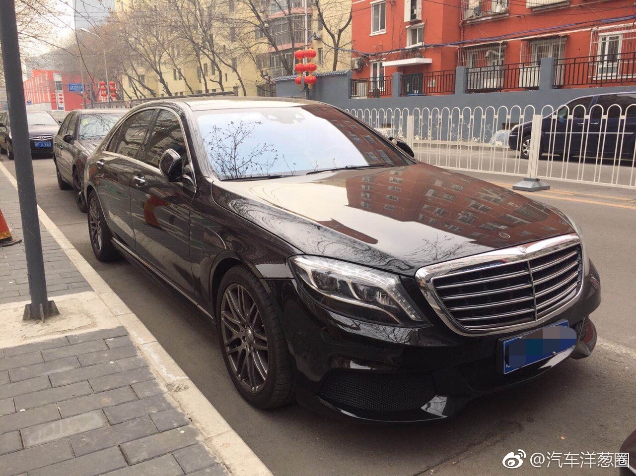 第一次见奔驰S款巴博斯！不知道这一套改装件得多少大洋..
