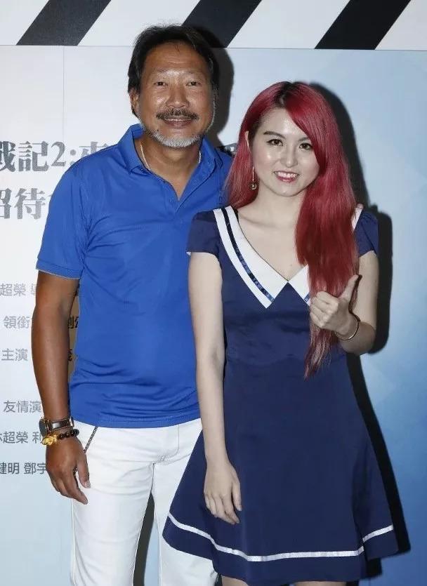 24岁新晋女演员首次去坟场拍戏坦言心惊胆战:人生第一次|杨泽怡|坟场