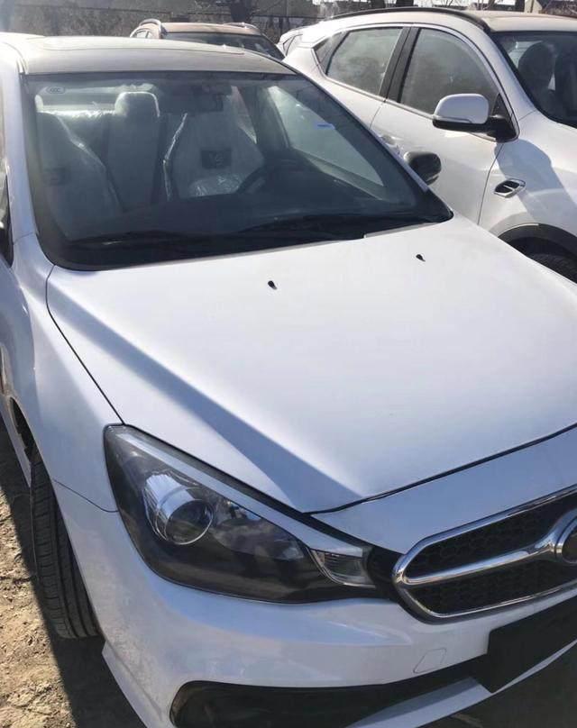 花5万提新车，朋友以为这要几十万，车主：好歹请了法拉利设计师