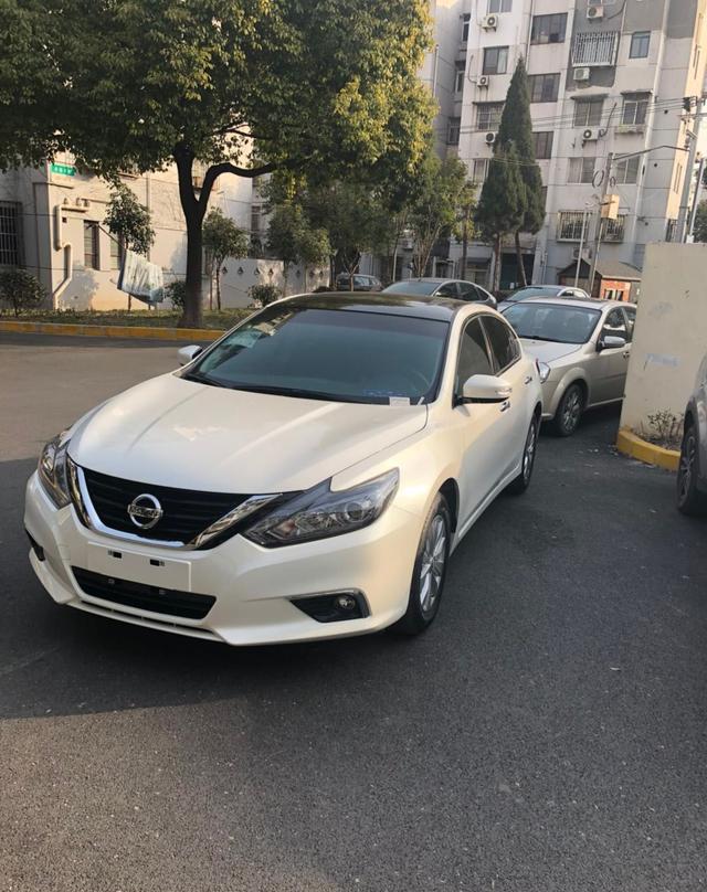 天籁16款舒适提车半个月使用感受，车主：发现4个优点和3个缺点！