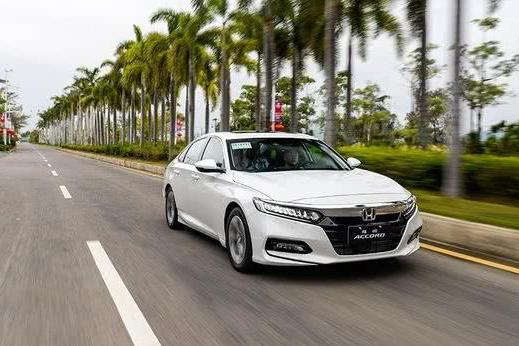 全新十代雅阁惊艳上市！仅需16万，干翻迈腾，重回王者！