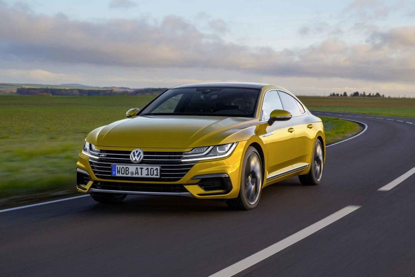 【全新朗逸即将亮相北京车展，变脸新CC，尺寸大一圈！】