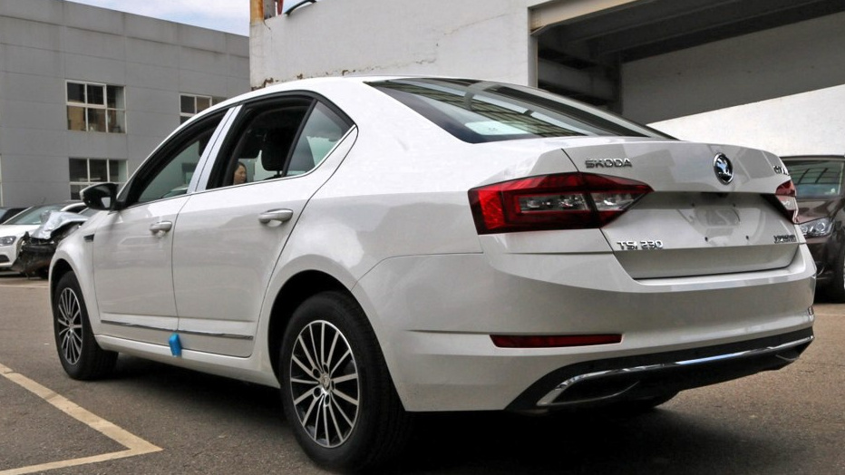 ​再降4万！这台车长近4米7，油耗仅6升，卖8万成速腾噩梦！