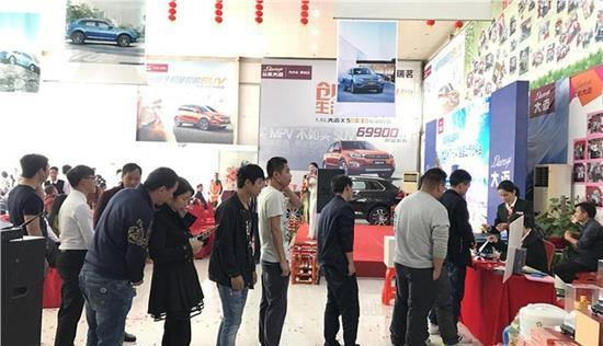 年终购车热潮来袭看看哪款车最值得购买