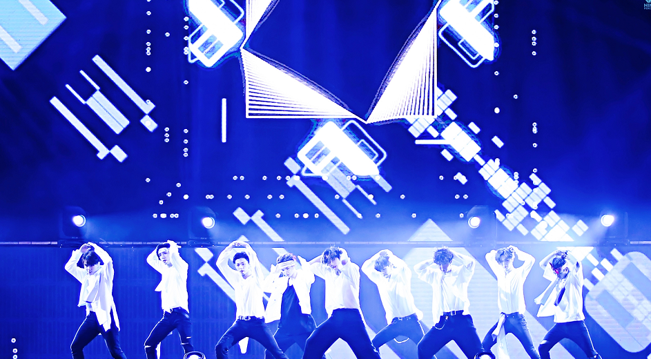 百分之九少年集体图片