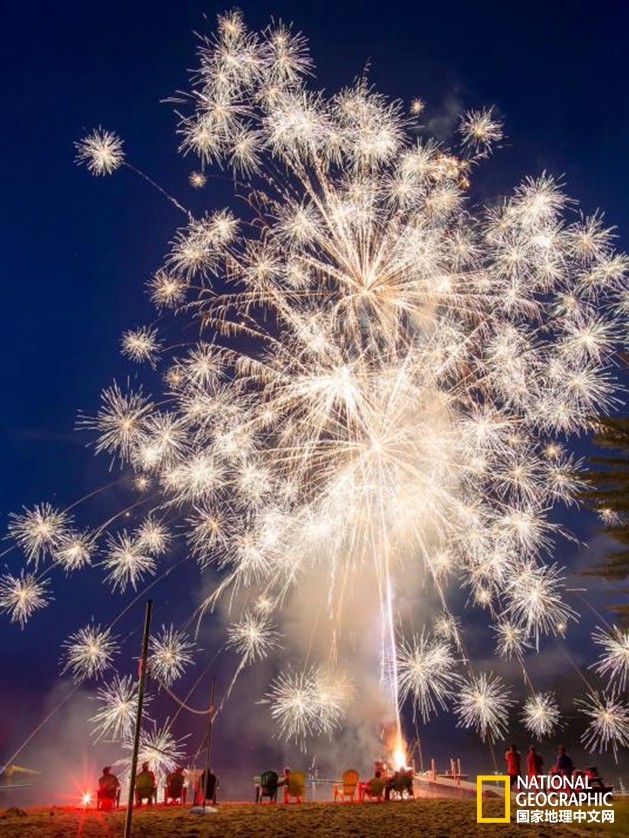 各国庆典烟火绚烂,哪个会让你惊叹不已?