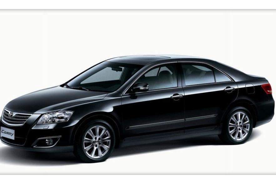 丰田式“运动”试驾八代凯美瑞