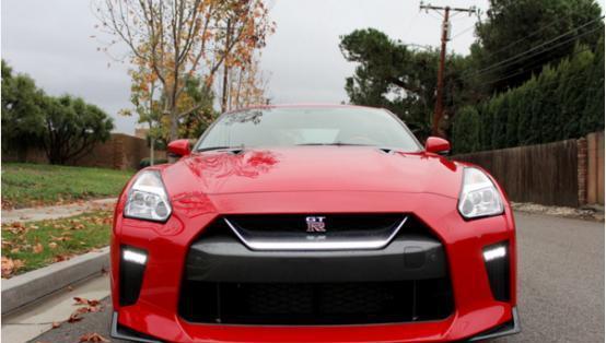 看2017年的GT-R, 是如何让人激动的