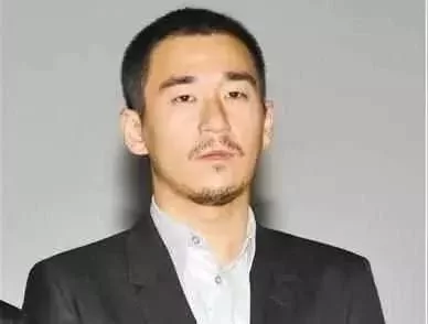 崔永元炮轰不断, 张国立5个字表态, 被网友赞: