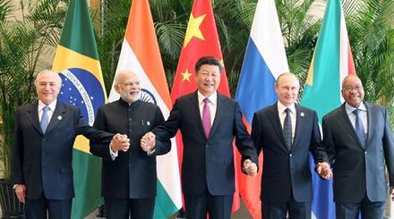 五大常任理事国中最弱的国家,国力不断减弱,可