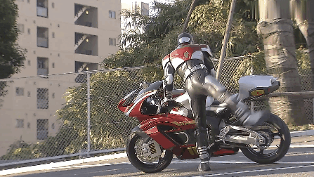 假面骑士有哪些好玩梗龙骑拿着全村最好的剑e总黑化的原因