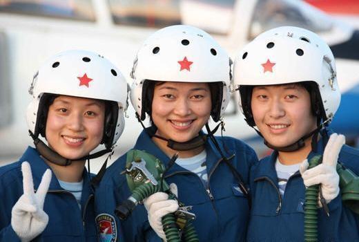 大学生服兵役从学校报名好，还是回到居住地？