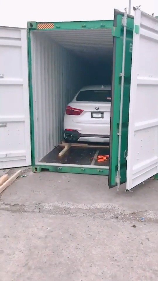 ·看看平时进口车是怎么来的国内 ~