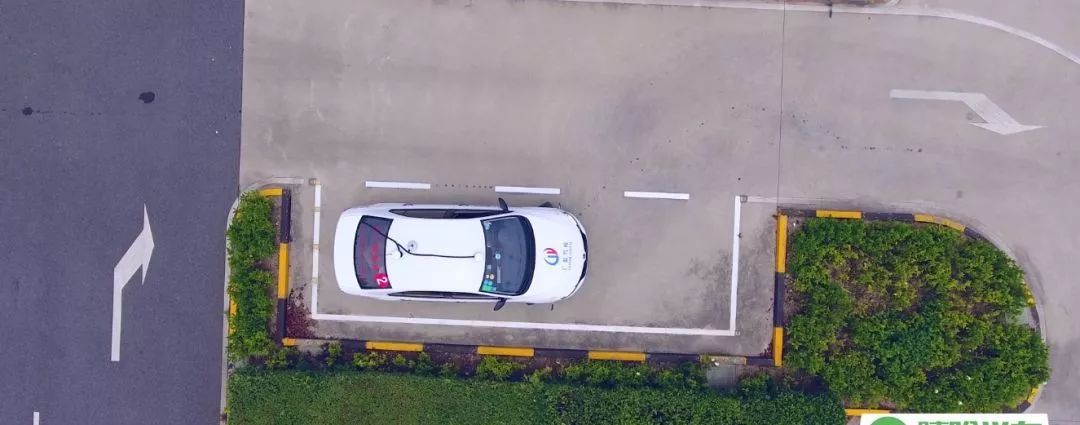 科目二侧方位停车要注意这几点 考试满分过
