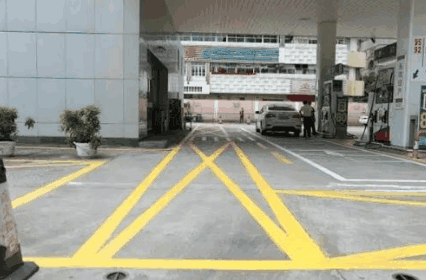 站这几种停车方式, 一旦发现给予2000元罚款, 