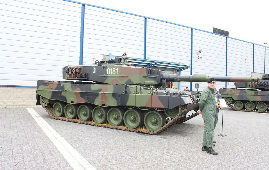 老牌欧洲军事强国实力衰退,这一小国崛起