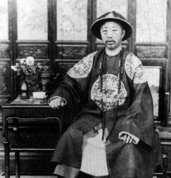 清朝八大铁帽子王,他是其中一支的始祖,