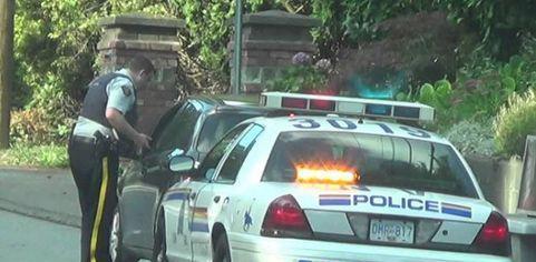 当中国老司机在温哥华考驾照,千万点暴击!